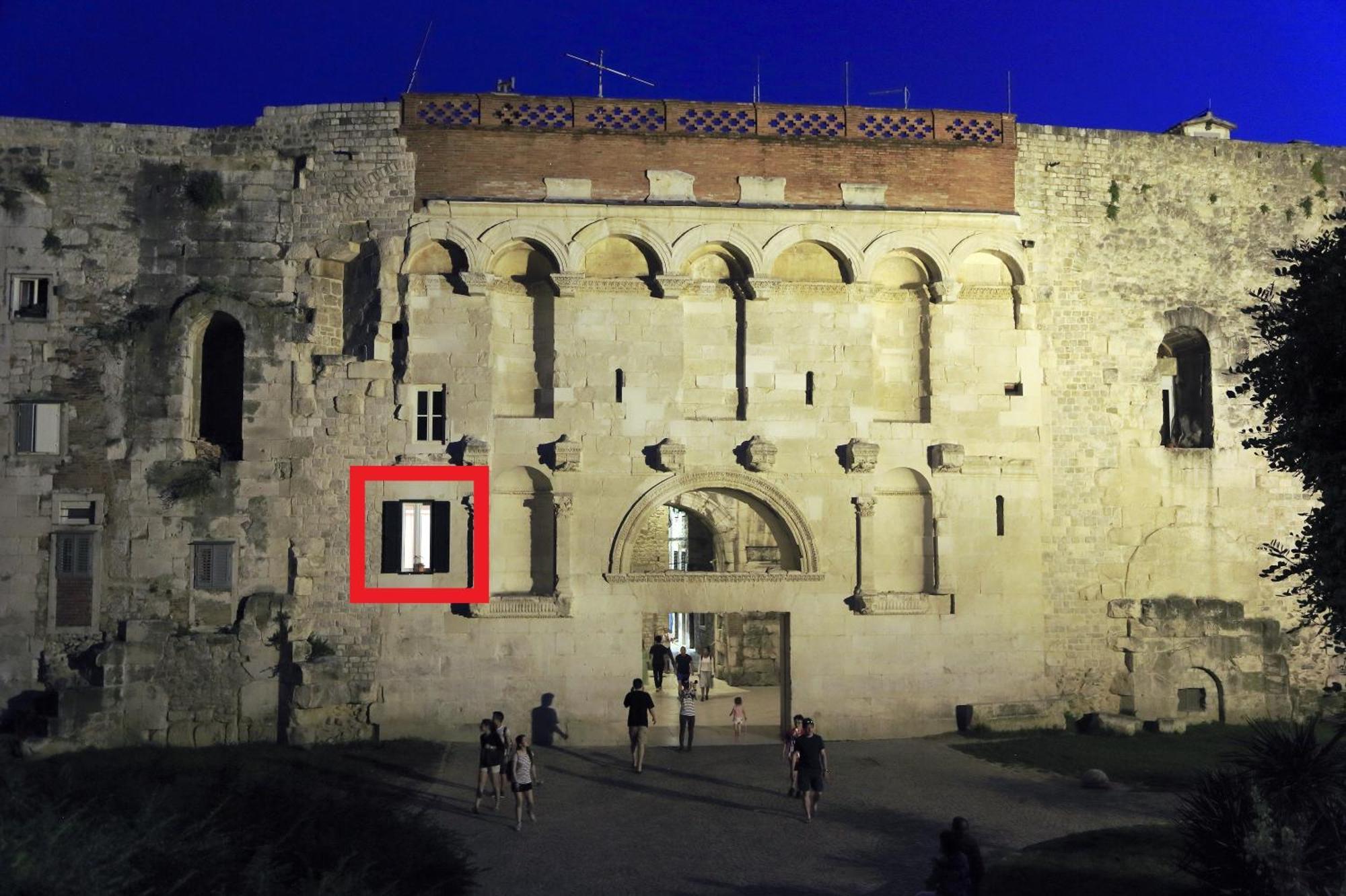 Golden Gate Luxury Rooms - Unique Unesco Location Split Exterior photo